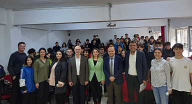 Çakan ve Turan tecrübelerini öğrencilerle paylaştı