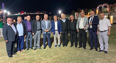 Mersinde Dostlar ile bir araya gelip eski günleri yad ettik