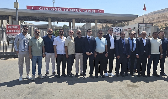 Türk TIR’ları 14 Yıl Aradan Sonra Suriye’ye Direkt Taşımalara Başladı!