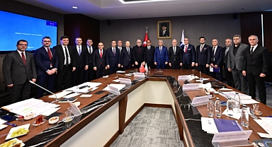 Ticaret Bakanı Ömer Bolat HİB'te Lojistik Sektörüyle Bir Araya Geldi