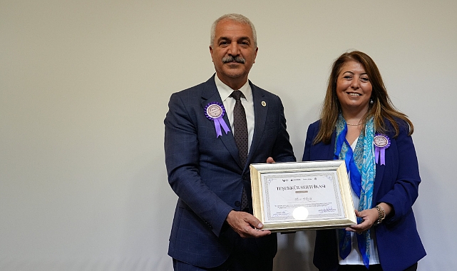 GEBZE TİCARET ODASI'NDA GELECEĞİN KADIN GİRİŞİMCİLERİ ÖDÜLLERİ SAHİPLERİNİ BULDU