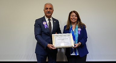 GEBZE TİCARET ODASI'NDA GELECEĞİN KADIN GİRİŞİMCİLERİ ÖDÜLLERİ SAHİPLERİNİ BULDU
